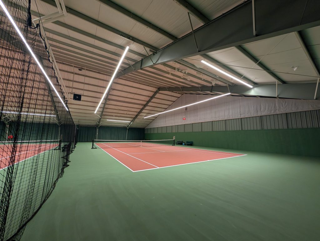 Lijnverlichting tennisbaan projecten Deetronix