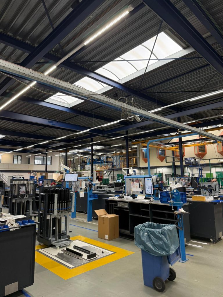 Deetronix led verlichting werkplaats