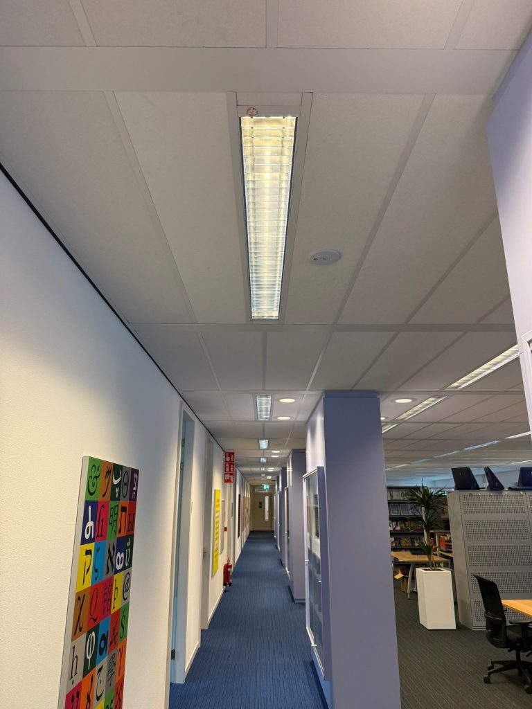Deetronix led-verlichting kantoor gangen